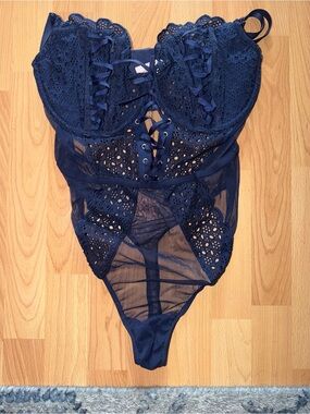Victoria's Secret Navy Lace & Mesh Lace-Up Teddy